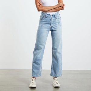 Levis ribcage straight ankle